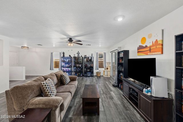 228 E Scarlet Maple Street, Sahuarita, AZ 85629