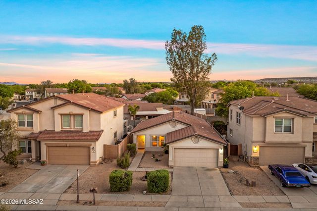 228 E Scarlet Maple Street, Sahuarita, AZ 85629