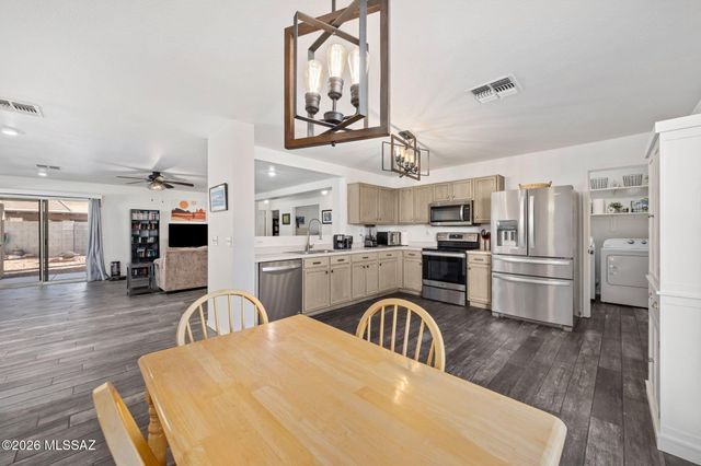 228 E Scarlet Maple Street, Sahuarita, AZ 85629