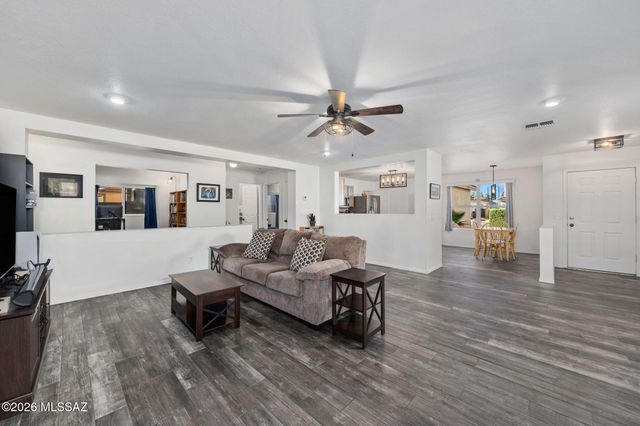 228 E Scarlet Maple Street, Sahuarita, AZ 85629