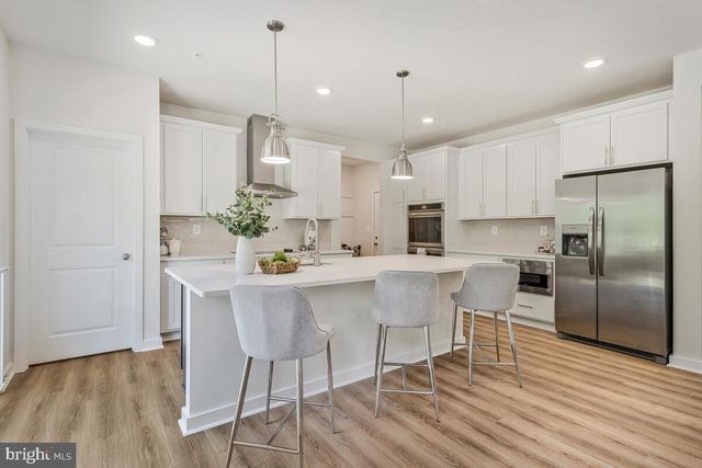 5514 GLEN AVE, Lanham, MD 20706