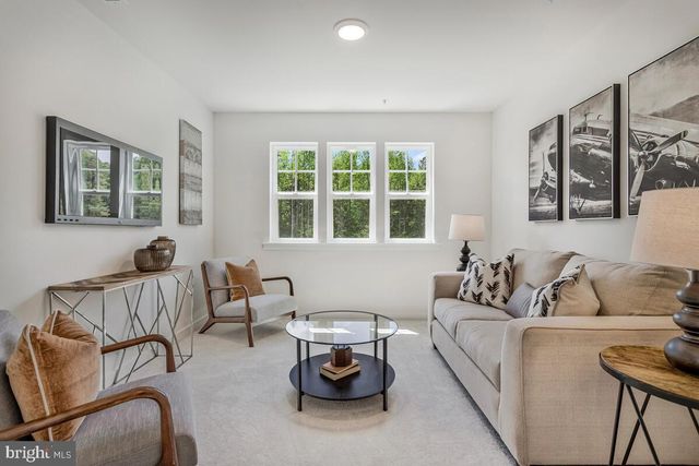 5514 GLEN AVE, Lanham, MD 20706