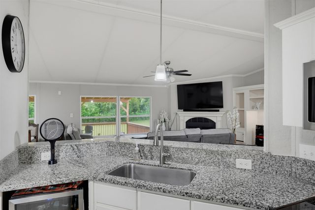 4626 E Renfro Street, Alvarado, TX 76009