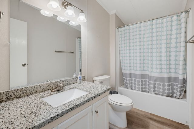 4626 E Renfro Street, Alvarado, TX 76009
