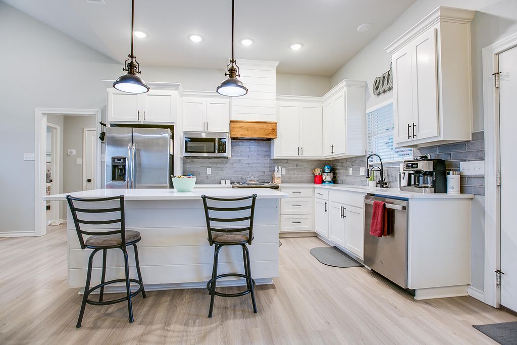 Image 11 of property listing at 5013 Red Oak Lane, San Angelo, TX 76904