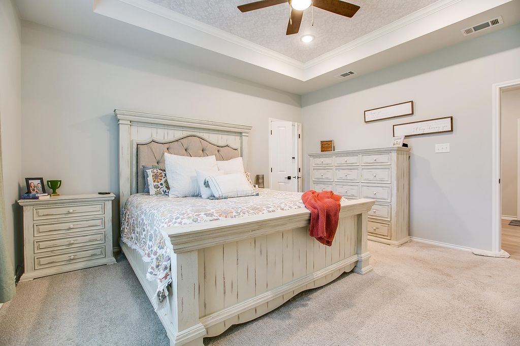 Image 17 of property listing at 5013 Red Oak Lane, San Angelo, TX 76904
