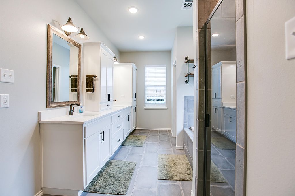 Image 19 of property listing at 5013 Red Oak Lane, San Angelo, TX 76904