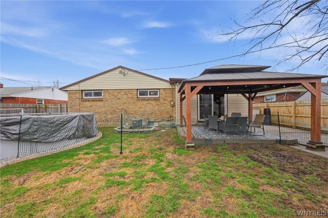 52 Hillsboro Road, Cheektowaga, NY 14225