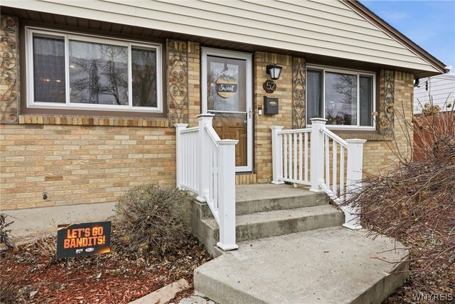 52 Hillsboro Road, Cheektowaga, NY 14225