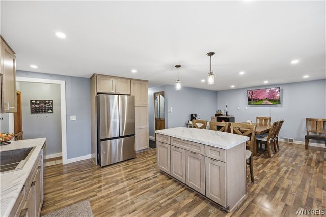 52 Hillsboro Road, Cheektowaga, NY 14225