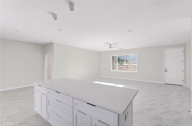 15192 Barbara, Apple Valley, CA 92307