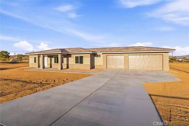 15192 Barbara, Apple Valley, CA 92307