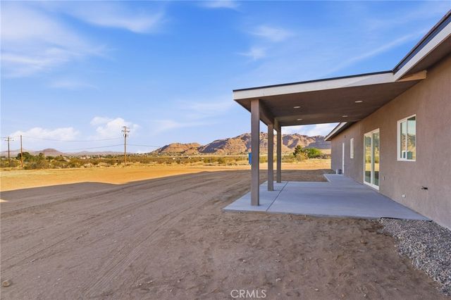 15192 Barbara, Apple Valley, CA 92307