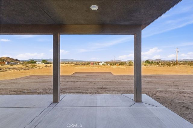 15192 Barbara, Apple Valley, CA 92307