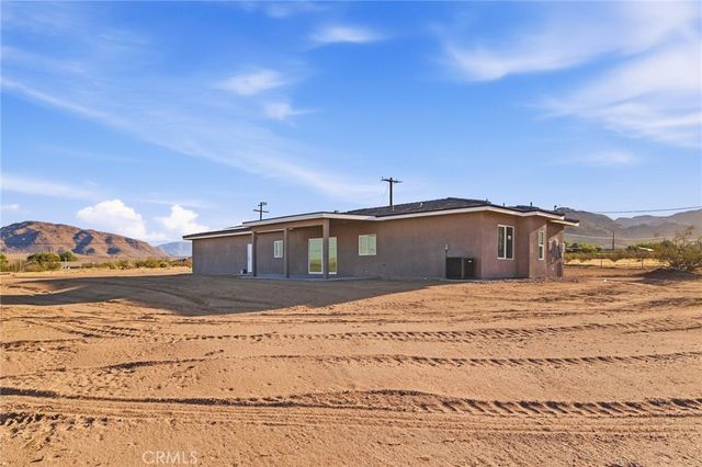 15192 Barbara, Apple Valley, CA 92307
