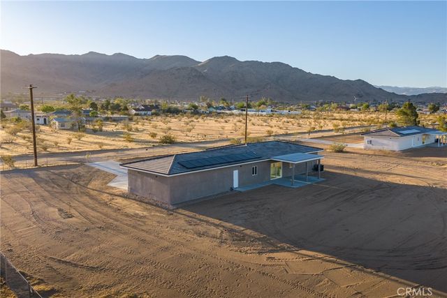 15192 Barbara, Apple Valley, CA 92307