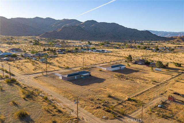 15192 Barbara, Apple Valley, CA 92307