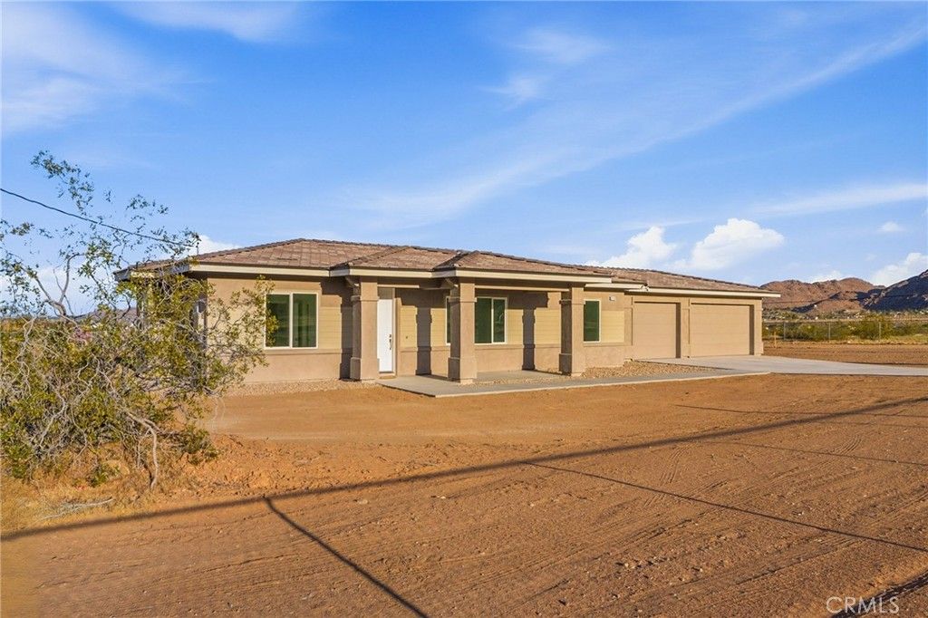 15192 Barbara, Apple Valley, CA 92307