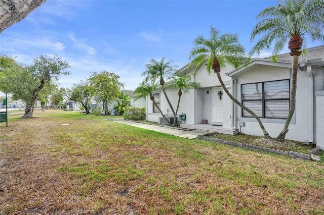 6405 SW 152nd Cir Pl 10-05, Miami, FL 33193