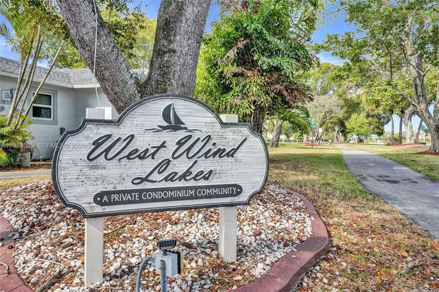 6405 SW 152nd Cir Pl 10-05, Miami, FL 33193