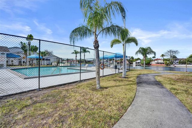 6405 SW 152nd Cir Pl 10-05, Miami, FL 33193