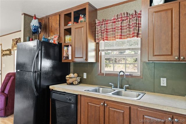 5187 W State Road 64, Taswell, IN 47175