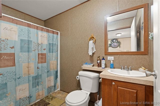 5187 W State Road 64, Taswell, IN 47175