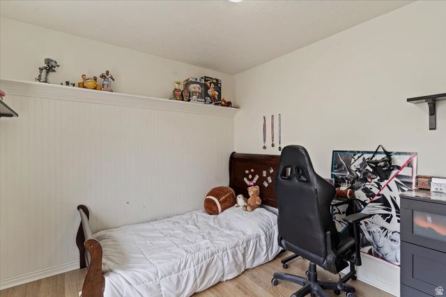 1433 W PEBBLECREEK DR, Layton, UT 84041