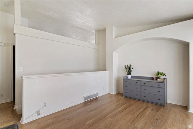 1433 W PEBBLECREEK DR, Layton, UT 84041