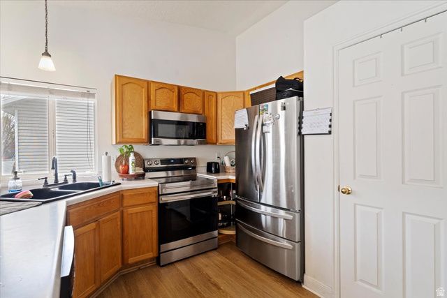 1433 W PEBBLECREEK DR, Layton, UT 84041