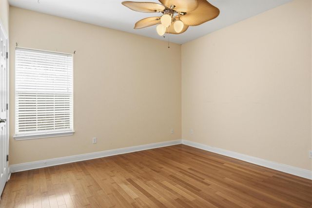 103 Kamaiki Drive, Bastrop, TX 78602
