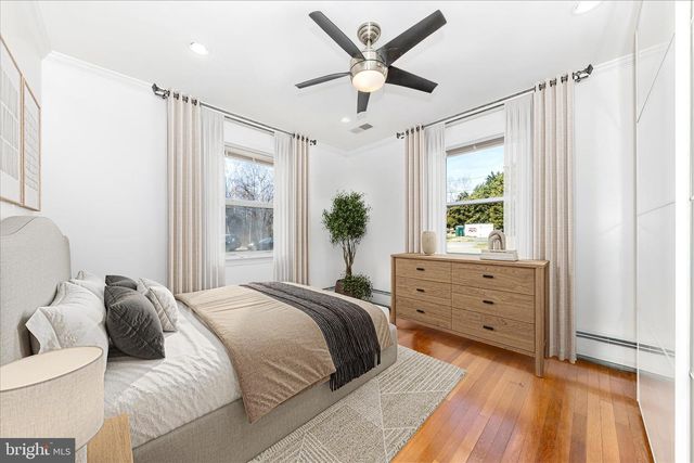 9504 VEIRS DR, Rockville, MD 20850