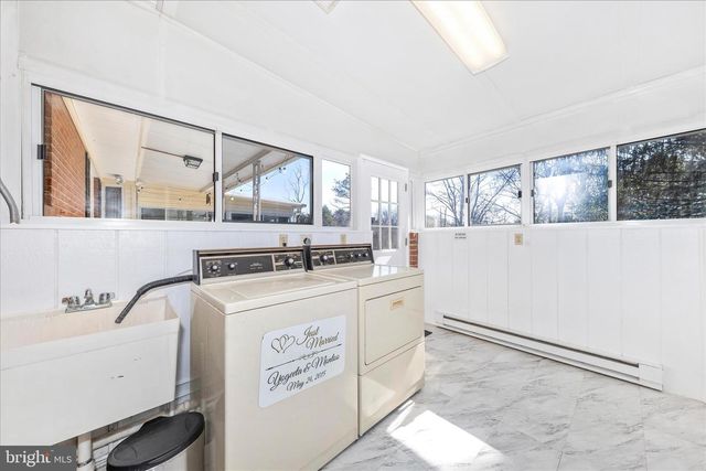 9504 VEIRS DR, Rockville, MD 20850