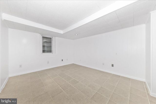 9504 VEIRS DR, Rockville, MD 20850