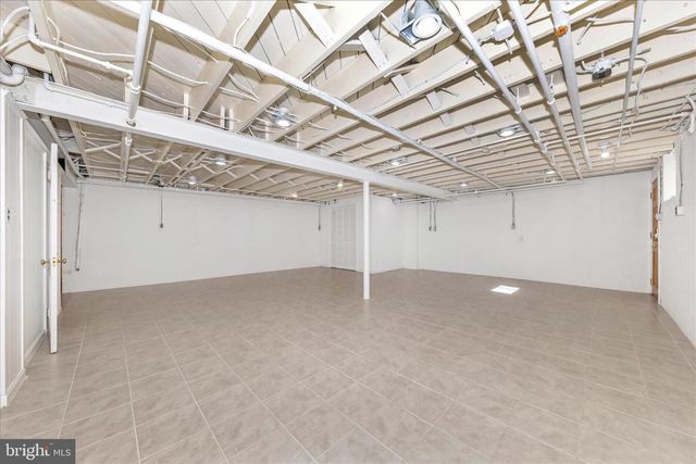 9504 VEIRS DR, Rockville, MD 20850