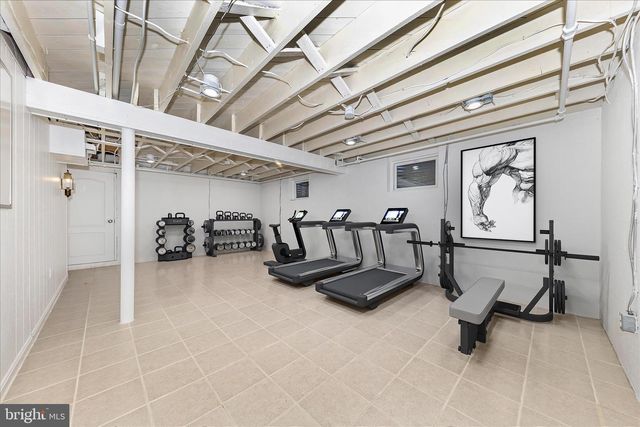 9504 VEIRS DR, Rockville, MD 20850