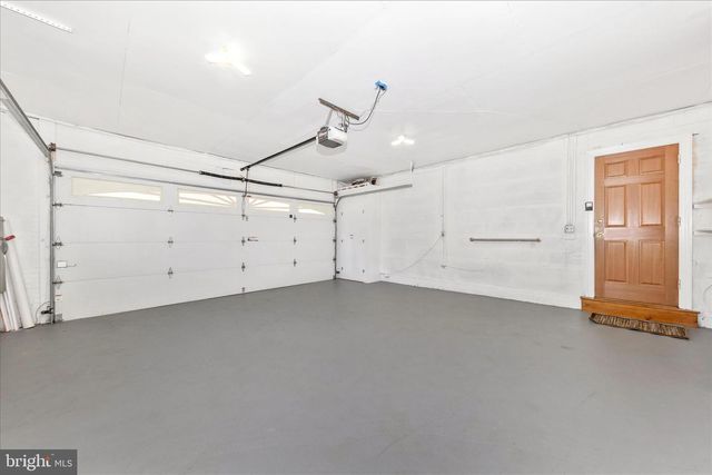 9504 VEIRS DR, Rockville, MD 20850