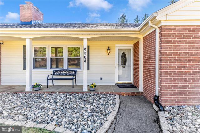 9504 VEIRS DR, Rockville, MD 20850