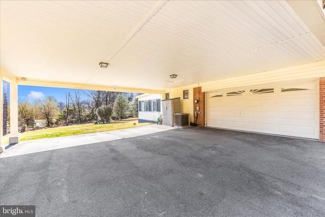 9504 VEIRS DR, Rockville, MD 20850