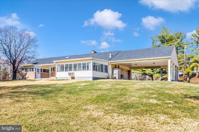 9504 VEIRS DR, Rockville, MD 20850