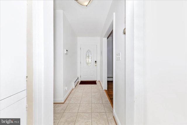 9504 VEIRS DR, Rockville, MD 20850