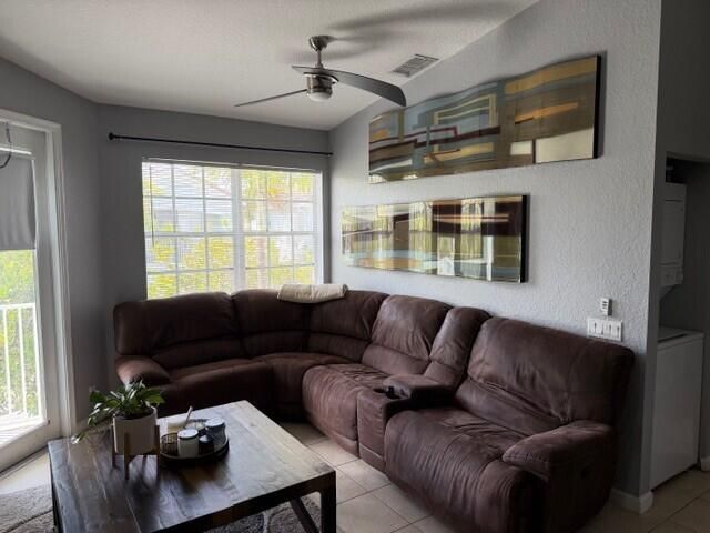 3013 Laurel Ridge Circle, Riviera Beach, FL 33404