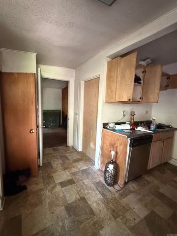 1405 W Washington, Jonesboro, AR 72401