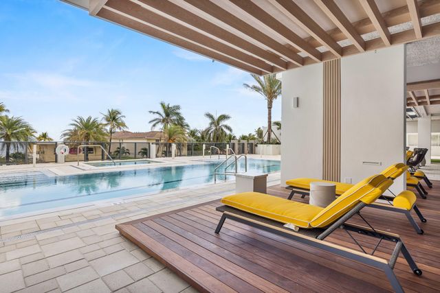 305 BRINY Avenue 406, Pompano Beach, FL 33062