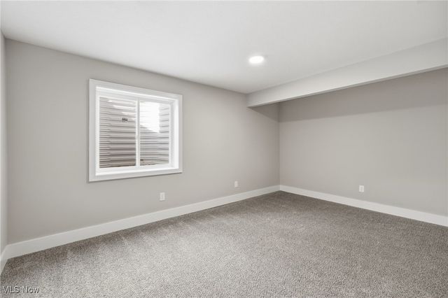 1086 Saint Andrews, Akron, OH 44312