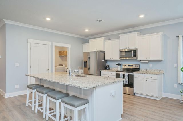 2413 Dakota Way, Crestview, FL 32536