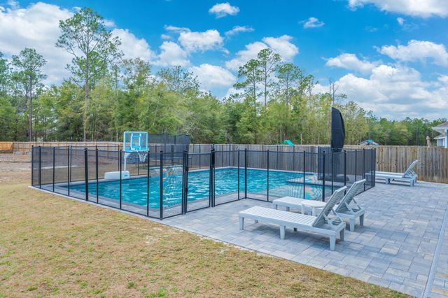 2413 Dakota Way, Crestview, FL 32536