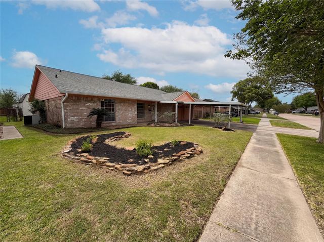 1902 New Orleans Street, Deer Park, TX 77536