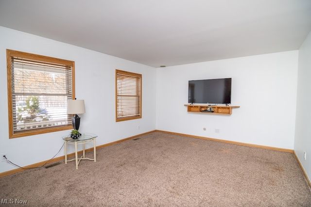 209 Maple Avenue, St Clairsville, OH 43950