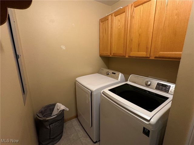 209 Maple Avenue, St Clairsville, OH 43950